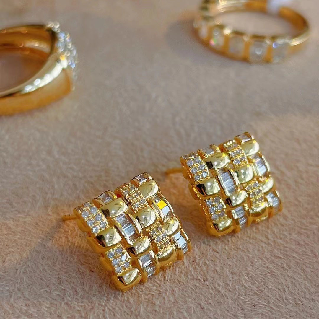 Gold earrings Luxury earrings S925 Silver Needle Pearl Hollow Square Earrings Light Luxury Retro High Grade Zircon Earrings Geometric Earrings Designe