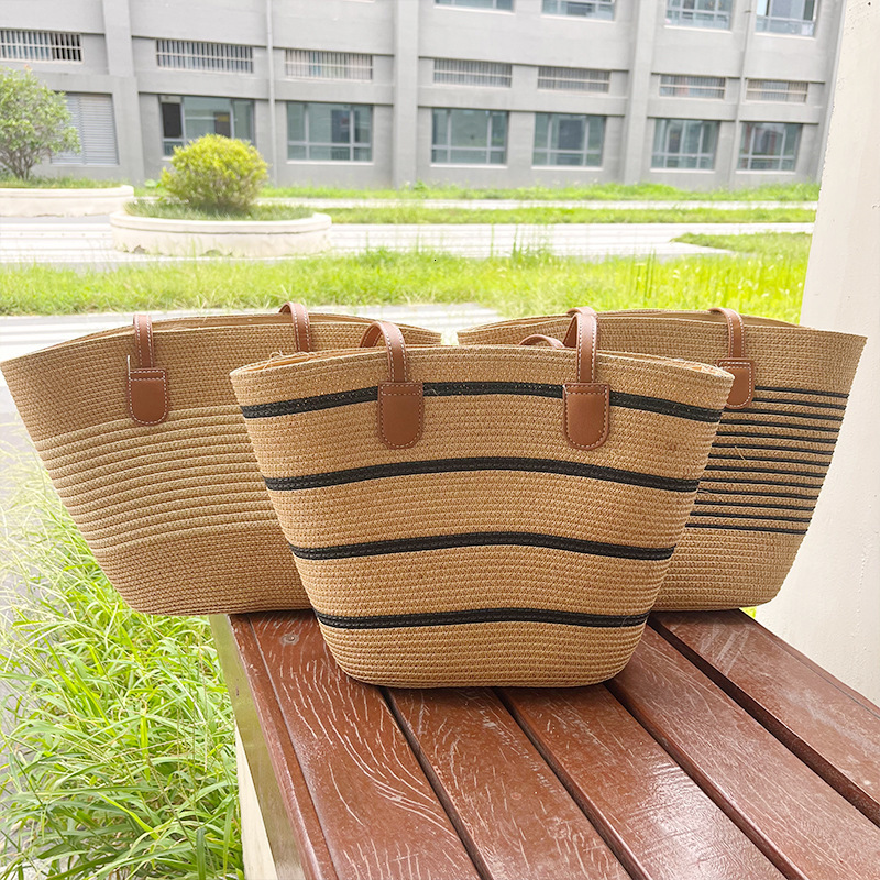 2025 New Straw Woven Women's Large Capacity Woven Shoulder Bag Designer Fashion Beach Handbag