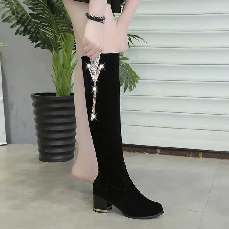 2023 Womens Long Boots Fashion Rhinestone Thickheeled Highheeled Kneehigh Boot Zipper Retro Knight Boot Women Shoes W251024