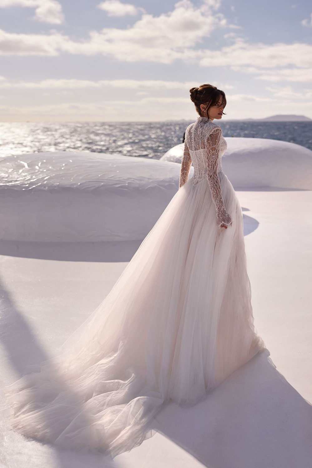 Luxury A Line Women Wedding Dress High Collar Long Sleeves Bridal Gowns Pearls Beaded Sequins Sweep Train Dress Customized vestidos de novia