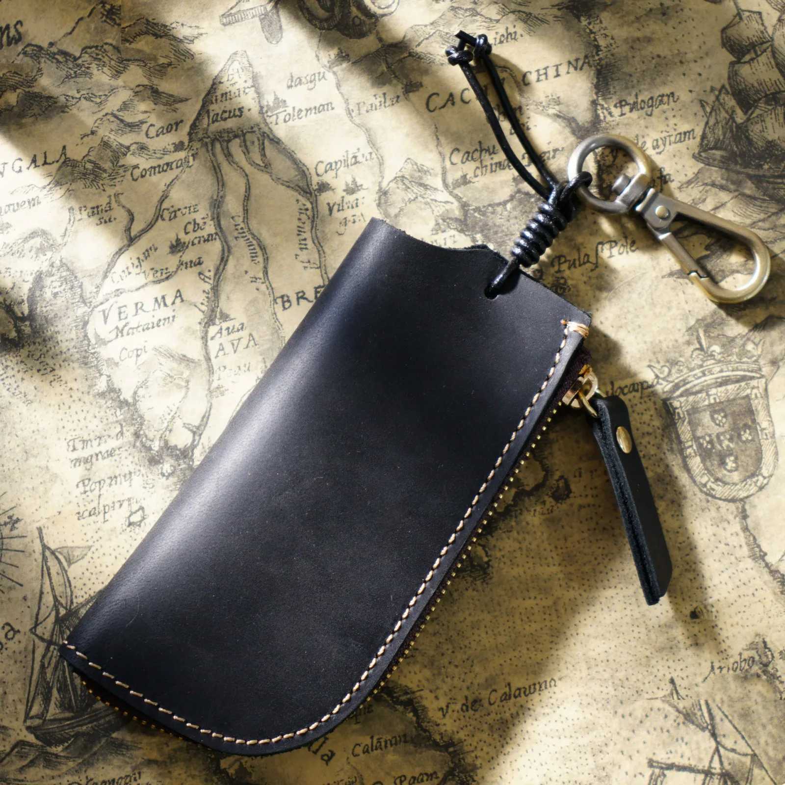 Genuine Leather Keychain Key Holder Vintage Keys Organizer Pouch Car Key Case Small Housekeeper Key Case Bag for Women Men Z251023