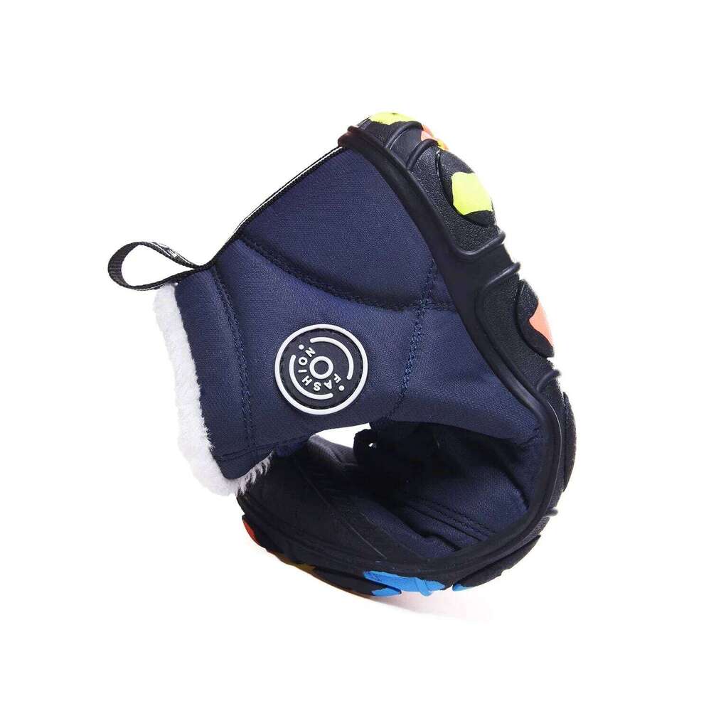 New Kids Hiking Shoes Non-Slip Boys Winter Sneakers Warm Plus Fur Teenagers Sport Trekking Shoe For Girls High Top Boots