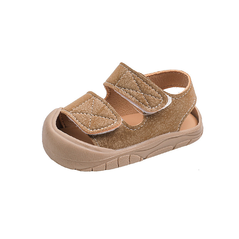 Simple glowing shoes, girls' baby sandals, walking shoes, fashionable trendy shoes, baby soft soled beach shoes, casual children's shoes for