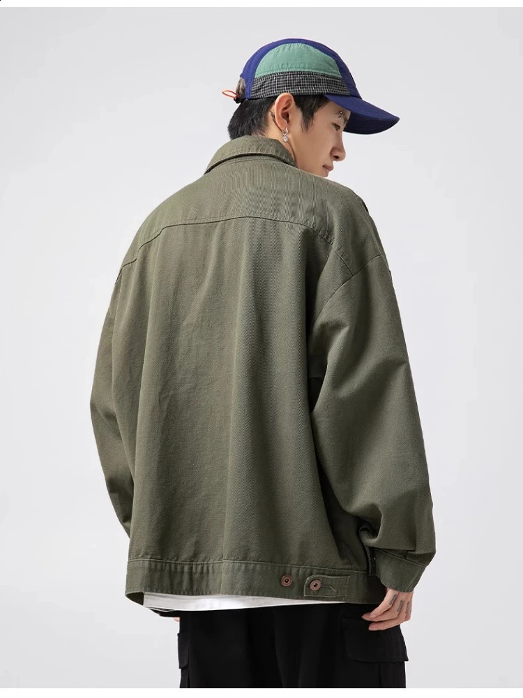 Vintage Utility Cargo Denim Jacket Men Pleated Front w Flap Pockets Long Sleeve Oversized Spring Fall 2025 Casual Coat 251017