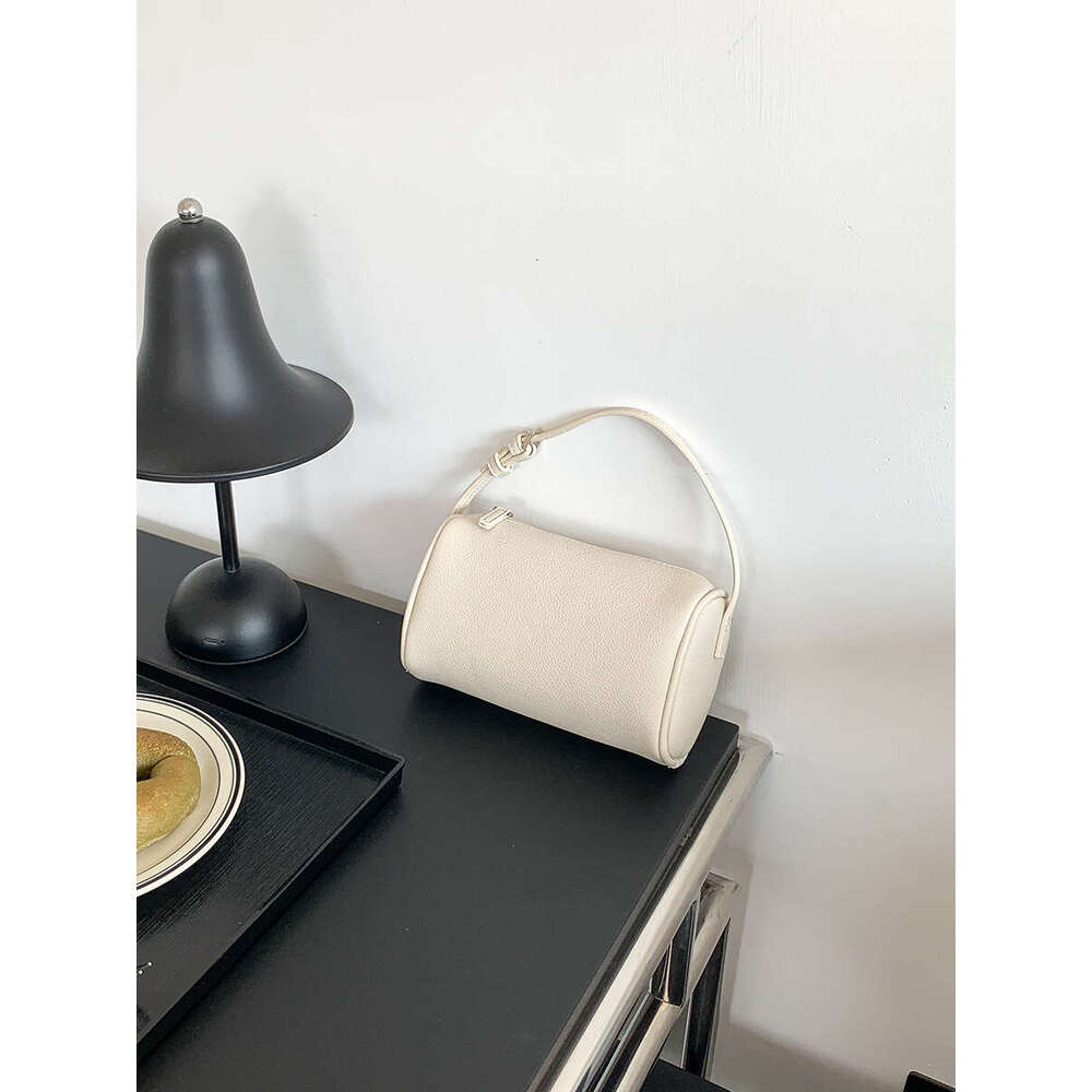 Korean Style New Crossbody For Women, Niche High-End Simple Shoulder Phone Bag, Versatile Horizontal Handbag Small Square Bag B5