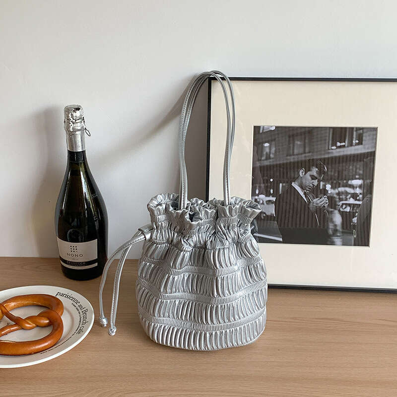 Korean Niche Wrinkled Soft Leather Elegant Shoulder Women's Casual Drawstring Lazy Style Handheld Bucket Bag B5