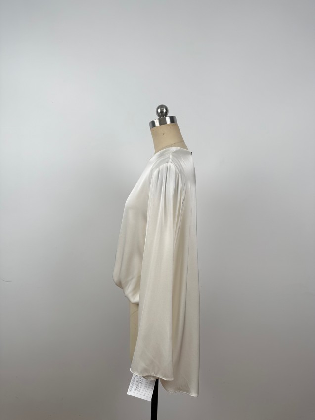 Simple, Sophisticated, Elegant, Light Luxury Silk Long-Sleeve Top JYS37011