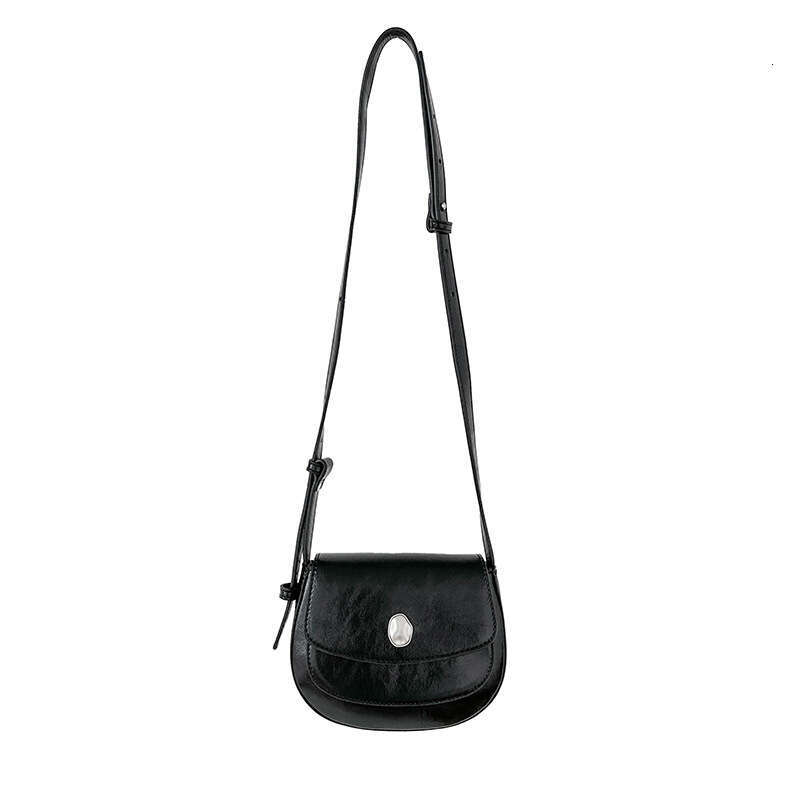 New Flip Cover Handbag Shoulder High-End Feel Women Solid Color Simple Crossbody Niche Shell Underarm Bag B5