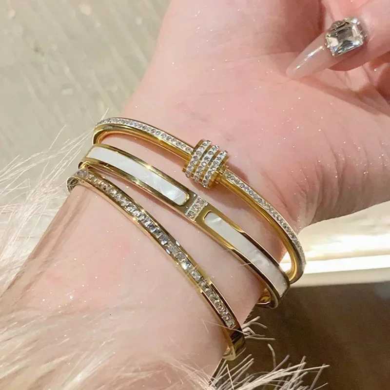 Titanium Steel Gold Silver Color Bangles for Women Girls Trend Waterproof Jewelry Luxury Sparkling Zircon Bracelet Bangle entry luxW251024