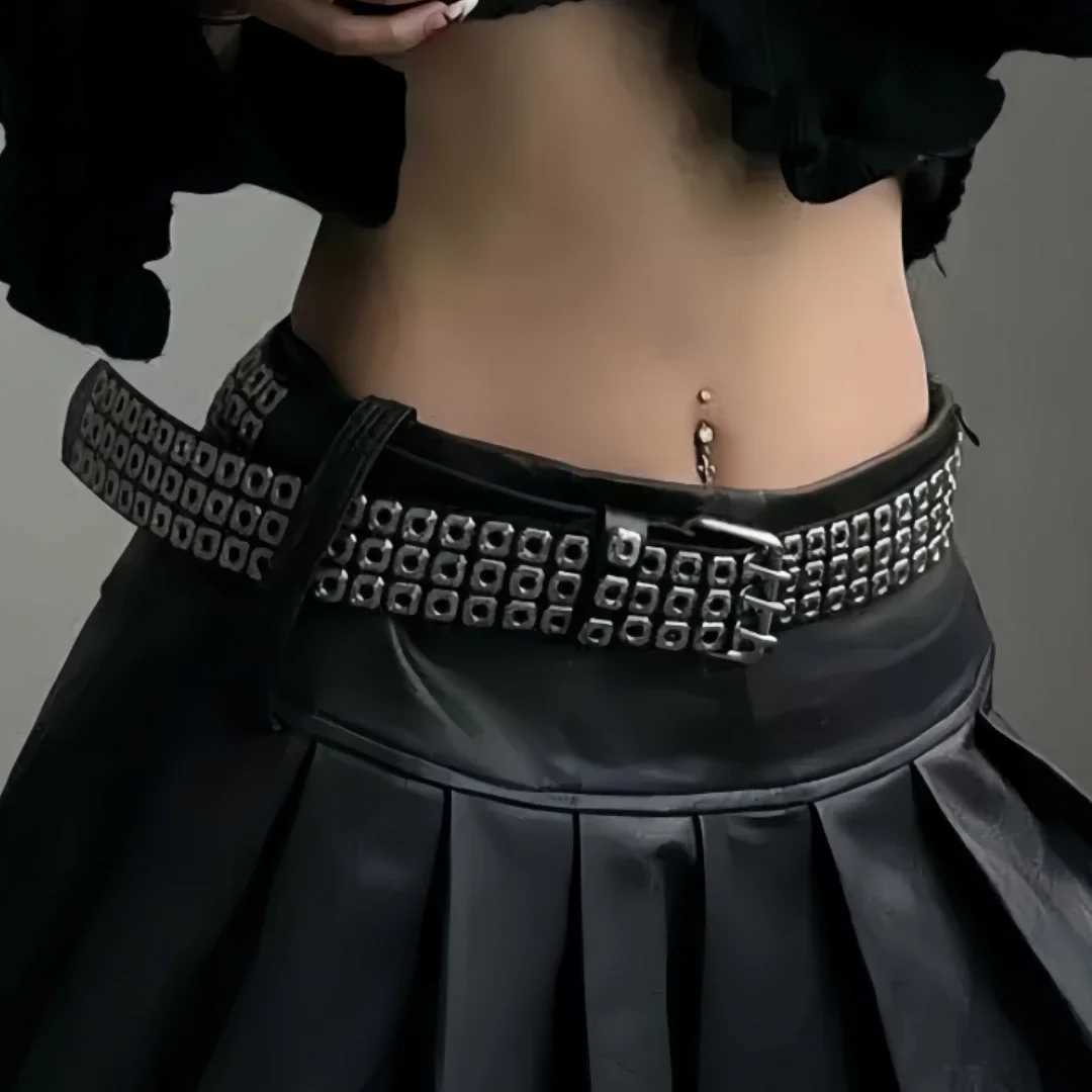 New Women Belt Fashion Square Beads Willow Nails Three Exhaust Eyes Punk Street Cool Personalized Mens and Womens Belts W251024