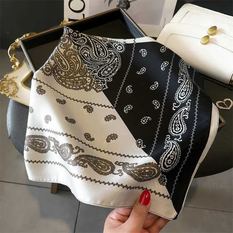 2024 New Paisley Print Small Square Scarf Simated Silk Thin Neck Scarf Mature Style Sunscreen scarf For Wen Y251024