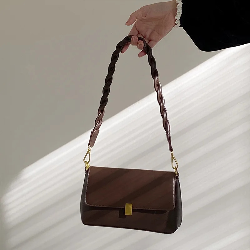 Womens Bag PU Leather Vintage Underarm Bag Fashionable Small Shoulder Bag Casual Handbag Mobile Wallet 251023
