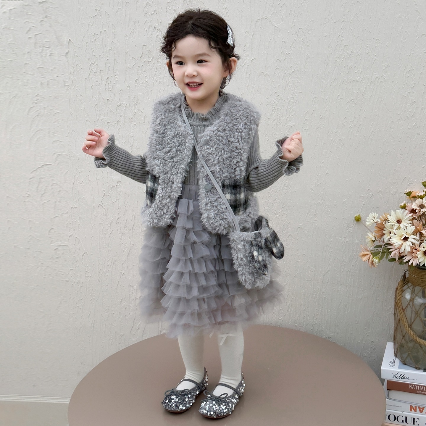 Girl fashion designer vest and dress set for autumn and winter, new Korean style children's winter thick two-piece set