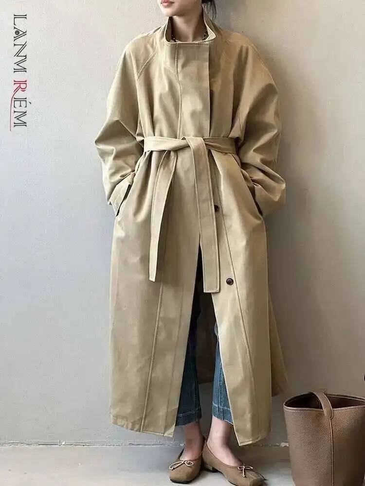 Office Lady Belt Gathered Waist Trench For Women Stand Neck Single Breasted Fashion Windbreaker 2025 Autumn New 26C490 dongdumaoyi