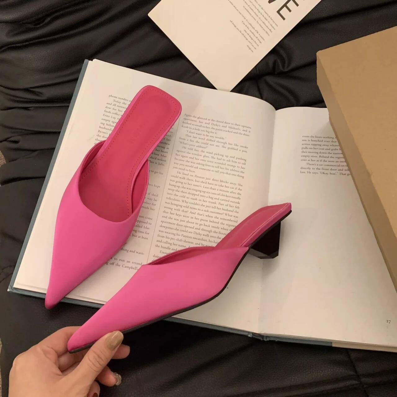 New Pointed Toe Women Mules Slipper Fashion Candy Color Ladies Elegant Dress Sandal Square Low Heel Slip on Slides Shoes ddmythur