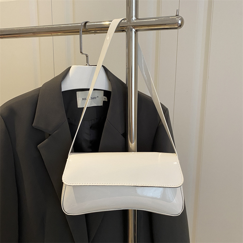 Fashionable and simple design baguette bag 2025 new commuter flip cover retro high appearance level shoulder bag free shipping hot sale