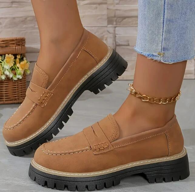 New Spring and Autumn Le Fu Shoes Large Casual Sand Grinding British Style Women's Shoes Coarse Heel Thick Bottom Foreign Trade Retro Z 10.21-9