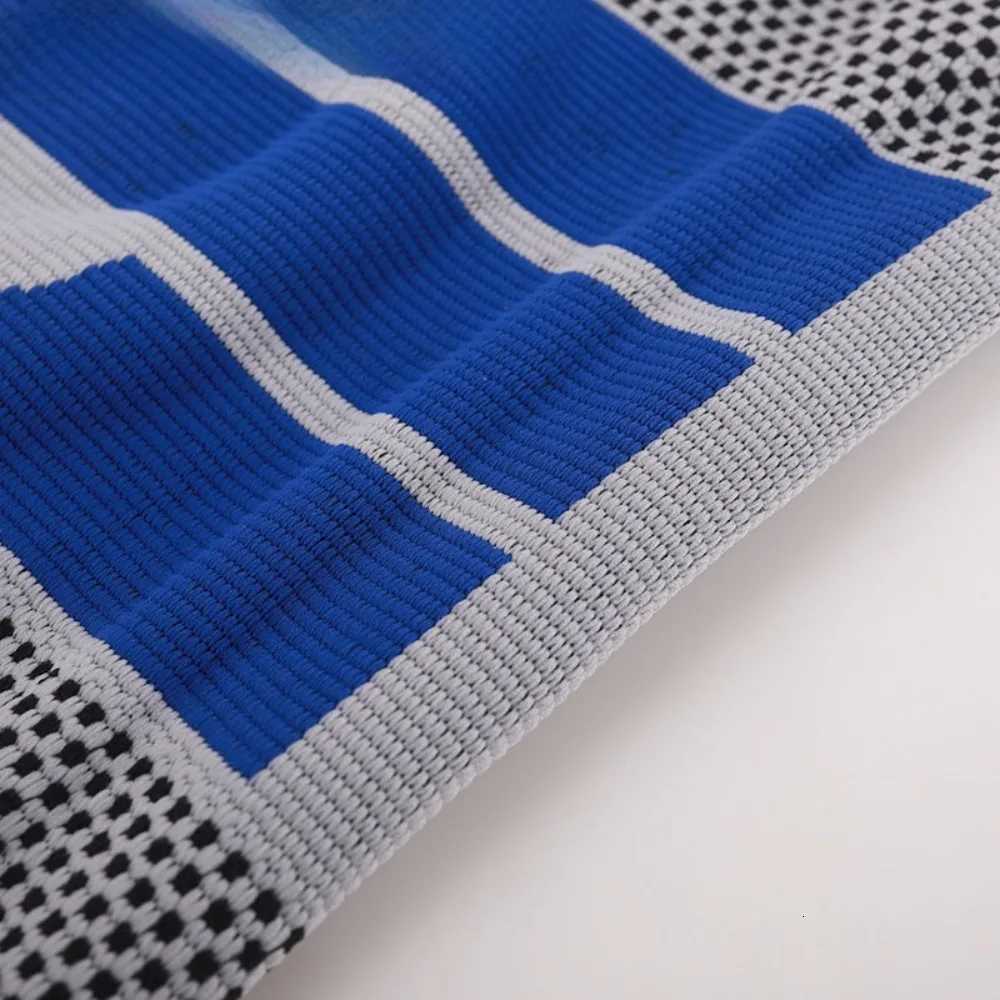 Sports Knee Pads Breathable Basketball Running Silicone Spring Support Strip Outdoor HikingCyclingMeniscus Compression Knee PadsW251024