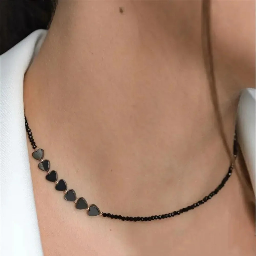 Vintage White Natural Heartshaped Shell Chain Necklace For Women Female Boho Fashion Simple Choker Sandy Beach Jewelry Gift 251016