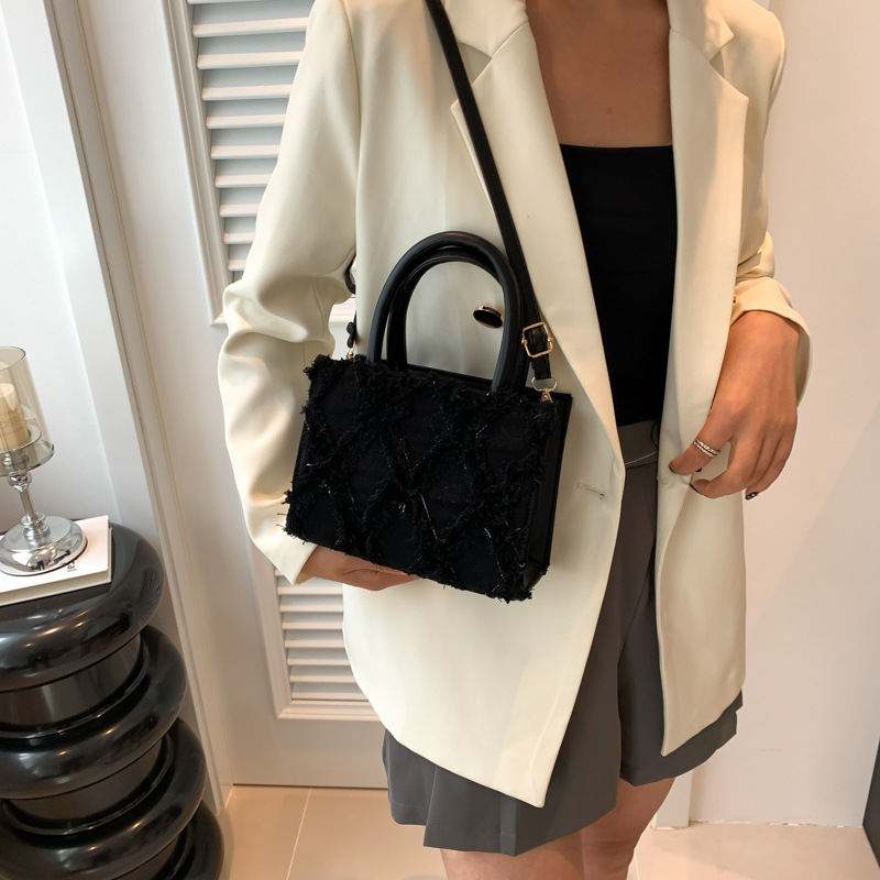 Designer free shipping Plaid tote bag women bag shoulder bag crossbody bag versatile large capacity handbag Zipper-friendly