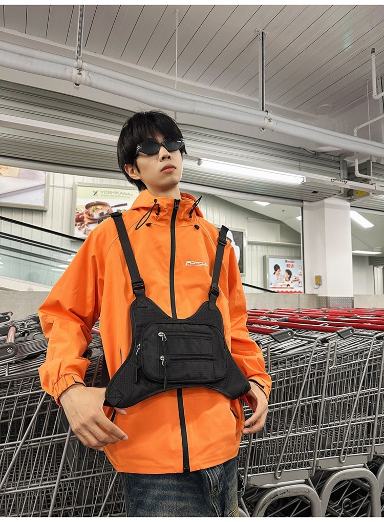 Fashion trend tactical backpack autumn and winter new personalized vest bag retro versatile vest bag couple chest bag designer bag