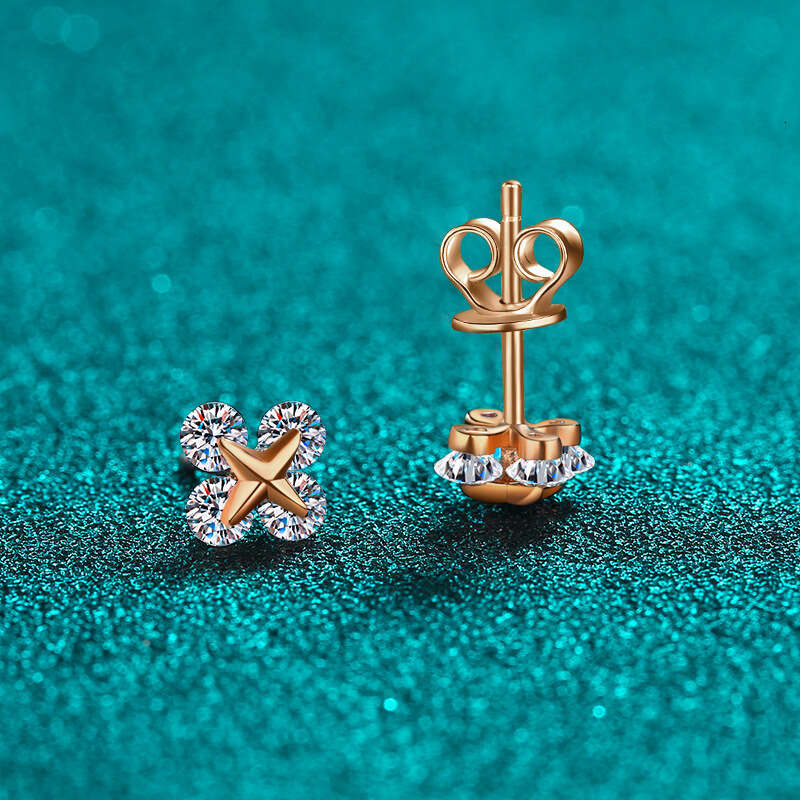 DHCollections-- Xindeyi S Pure Sier Moissanite Champagne Gold Earrings for Women Star Movable Simple High-end Style