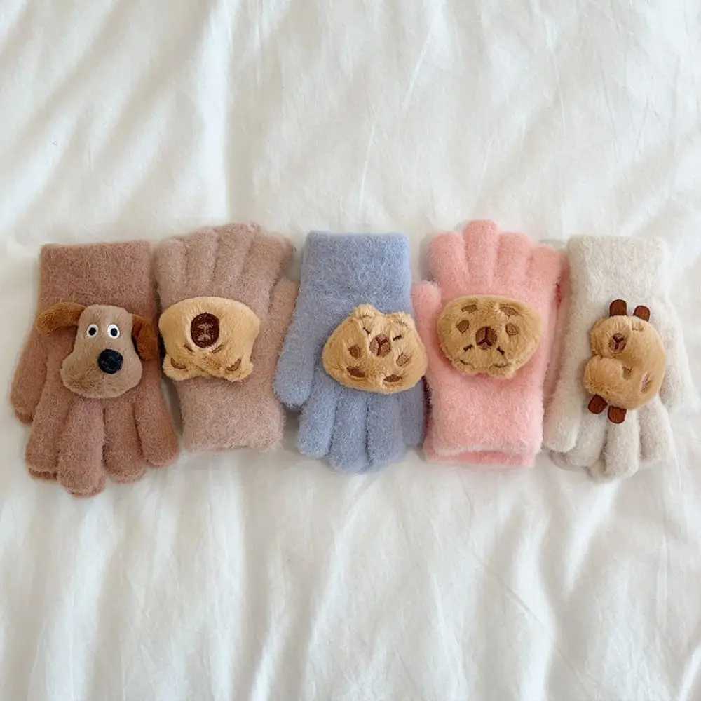Portable Capybara Gloves Thicken Knitted Mittens Kawaii Stretch Keep Warm Gloves Outdoor Y251024