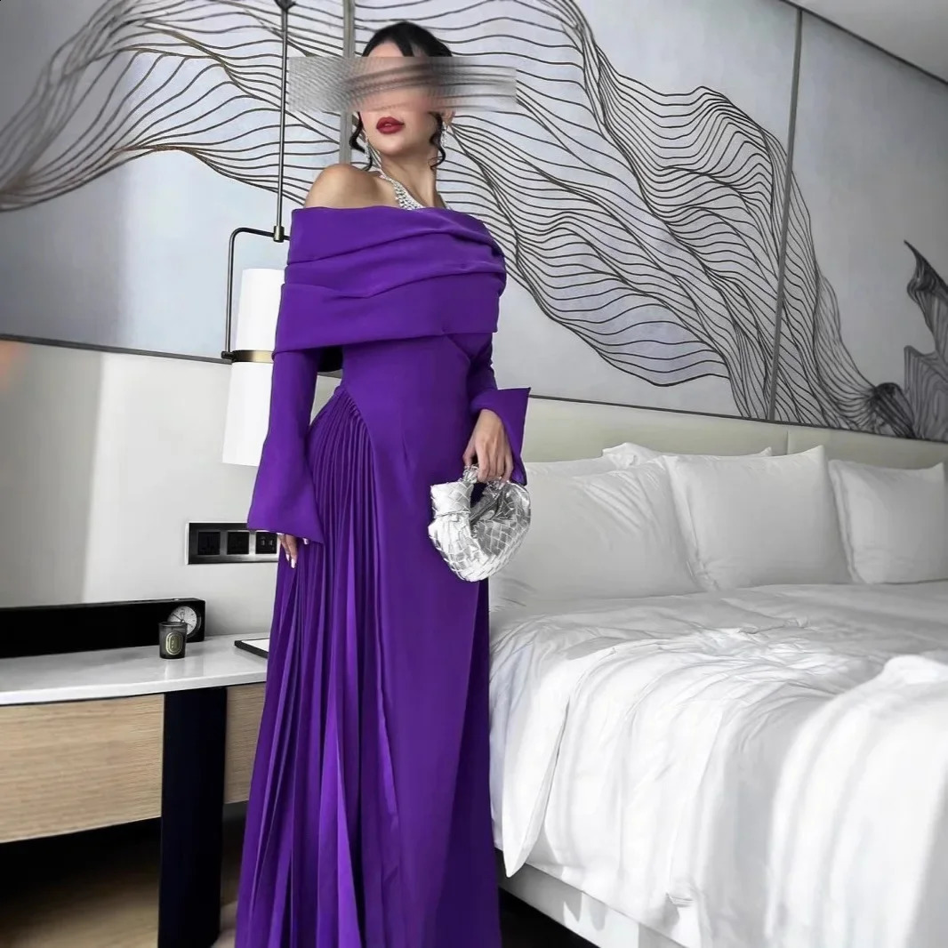 AutumnWinter OffTheShoulder Sexy Folded Evening Dress Womens Clothing From Independent Station Middle East 251023