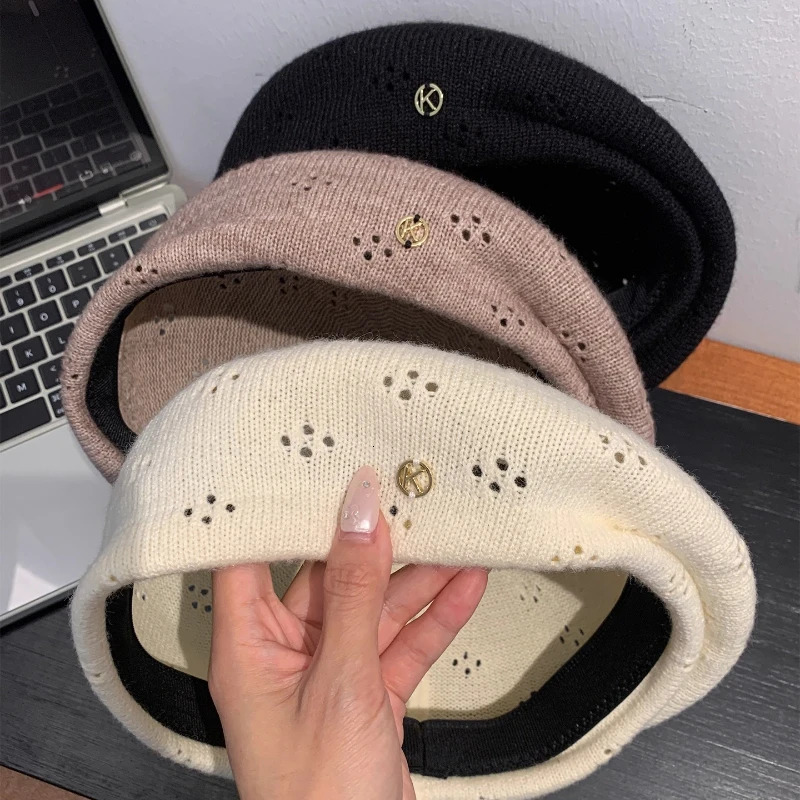 Japanese Retro Solid Color Knitted Berets Cap for Women Summer Autumn Thin Breathable Versatile Casual Literary Painter Hats 251023