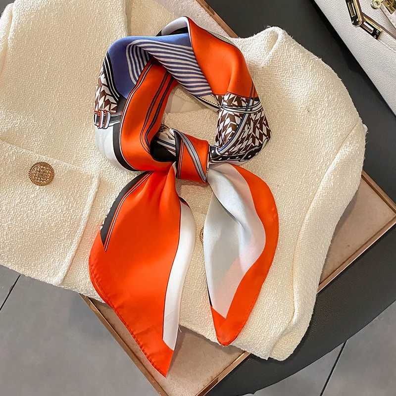 Luxury Skinny Silk Square Scarf Wen Houndstooth Chain Print Foard Hijab Neckerchief La Soft Satin Haiand Bag Ribbon Y251024