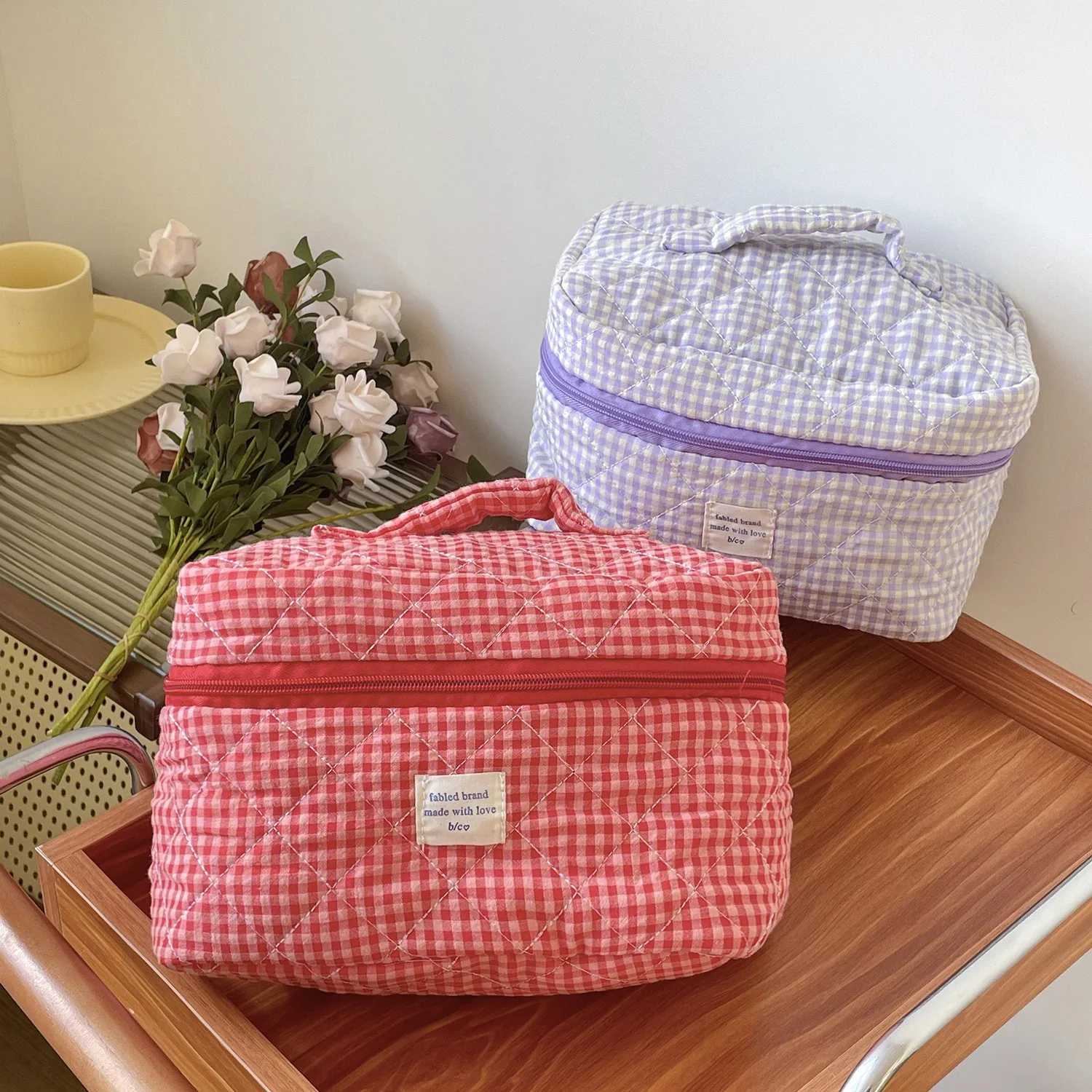 Women Large Capacity Cotton Makeup Bag Portable Travel Toiletry Bag Checkered Cosmetic Bag Girls Skincare Brushes Storage BagT251024