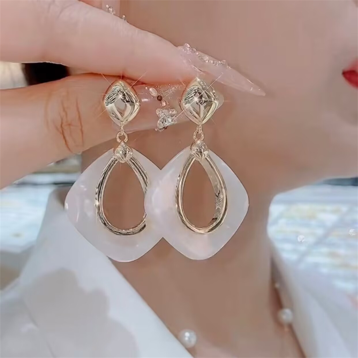 Designer earrings Autumn and winter hollow earrings temperament tassel personality simple earrings retro earrings free shipping gift for women luxury 