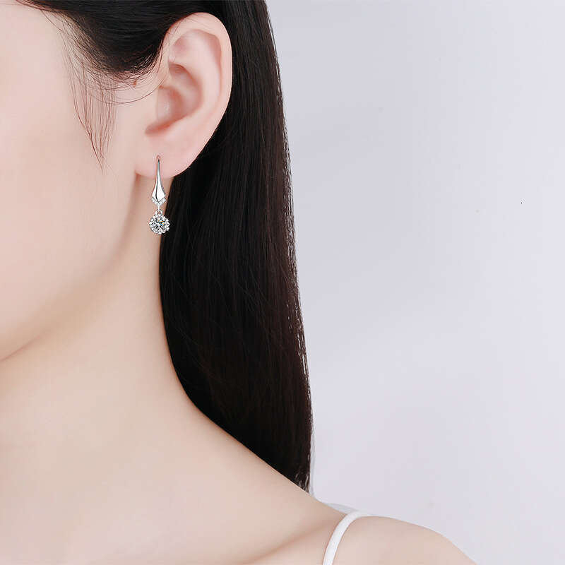 DHCollections-- XDY Sterling Sier Ear Hooks Elegant and Dignified Temperament V-Shaped Micro-Inlaid Moissanite Earrings
