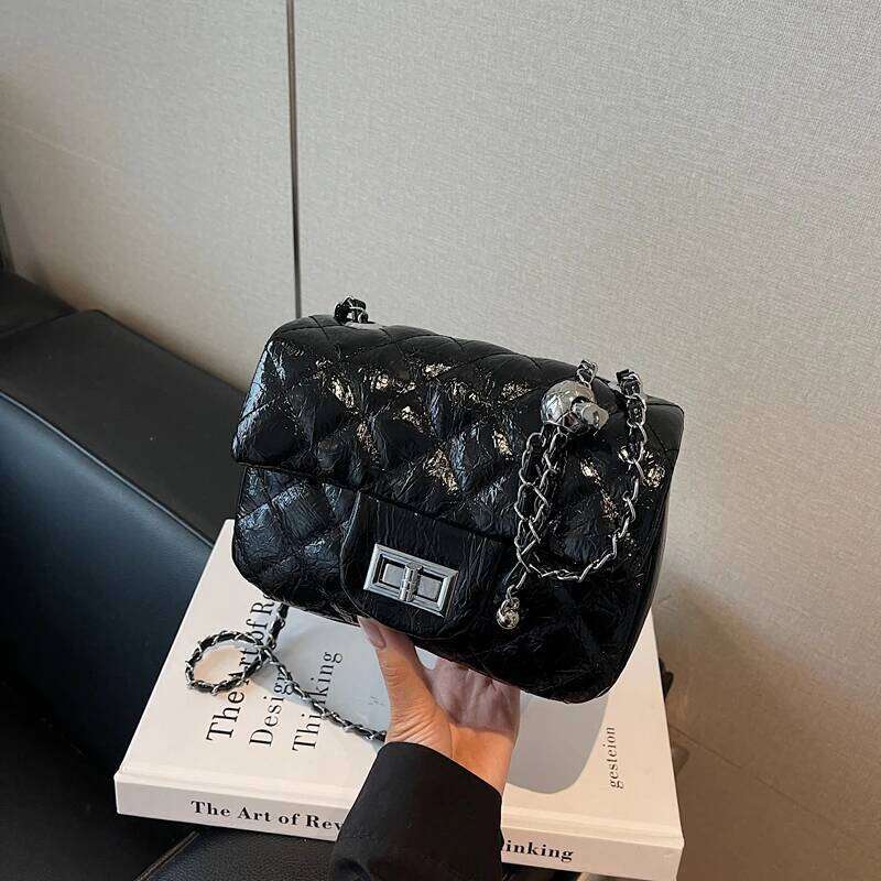 Designer bag Minimalist Stylish Clutch Mini Bag For Women With Vintage Design Business Leisure Use And Simple Charm