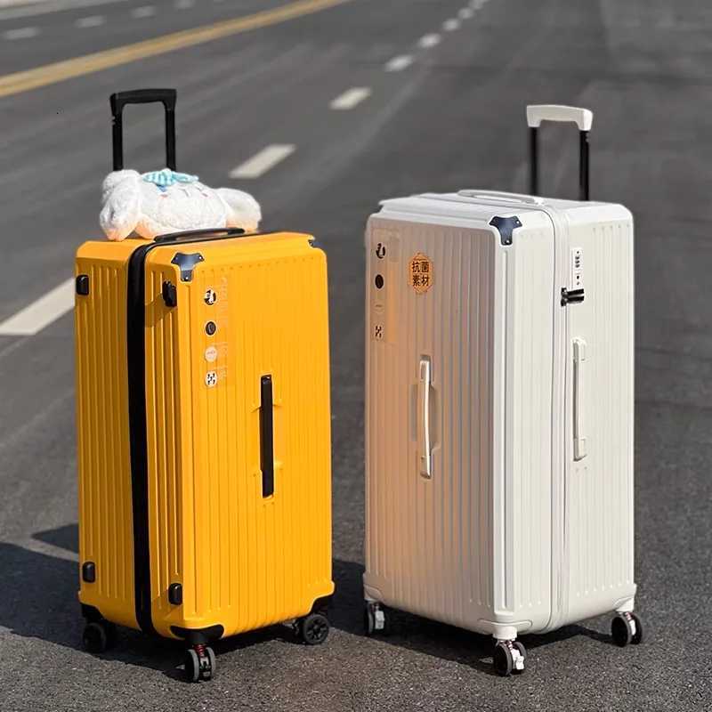 28 inch university student suitcase with large capacity female shock absorber brake universal wheelW251024