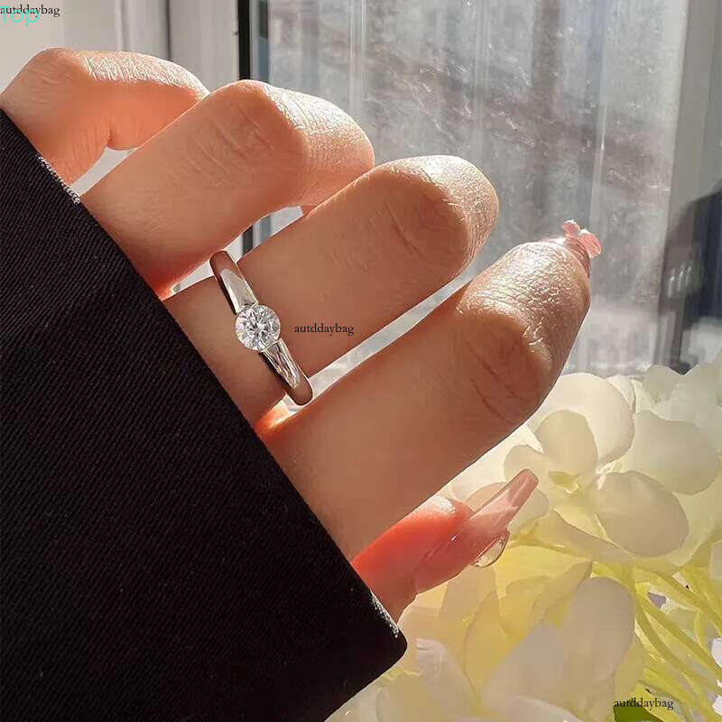 Choucong Brand Rings Simple Fine Jewelry Genuine 100% Sterling Sier Soiltaire Round White Moissanite Dia Gold Women Wedding Ring Gift