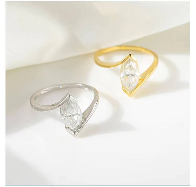 Moissanite Horse Eye 2g 18K Solid Gold Certified Claw Setting Womens Ring European American Style Anniversary