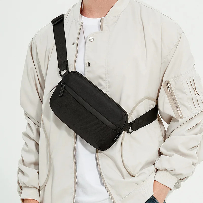 Mini Cross Body Bag for Mens Sports Phone Bag Waist Bag Lightweight Casual Shoulder Bag Japanese Trendy Chest Bag251023