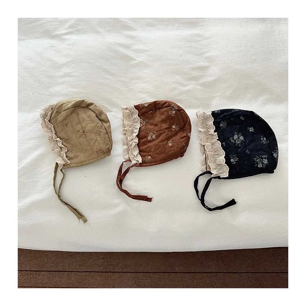 Kids Girls Quilted Earflap Hat for Newborns Baby Floral Print Lace Trim Bonnet Warm Winter Cap for Toddlers Girls AccessoriesL251024