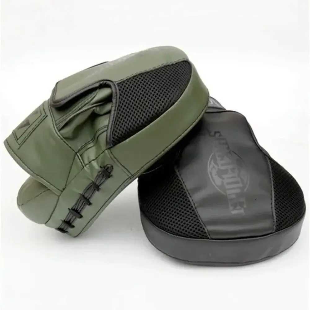Durable Boxing Hand Target Pad Shock Absorption Light Weight Boxing Target Glove Ergonomic Design Boxing Gauntlet Y251023