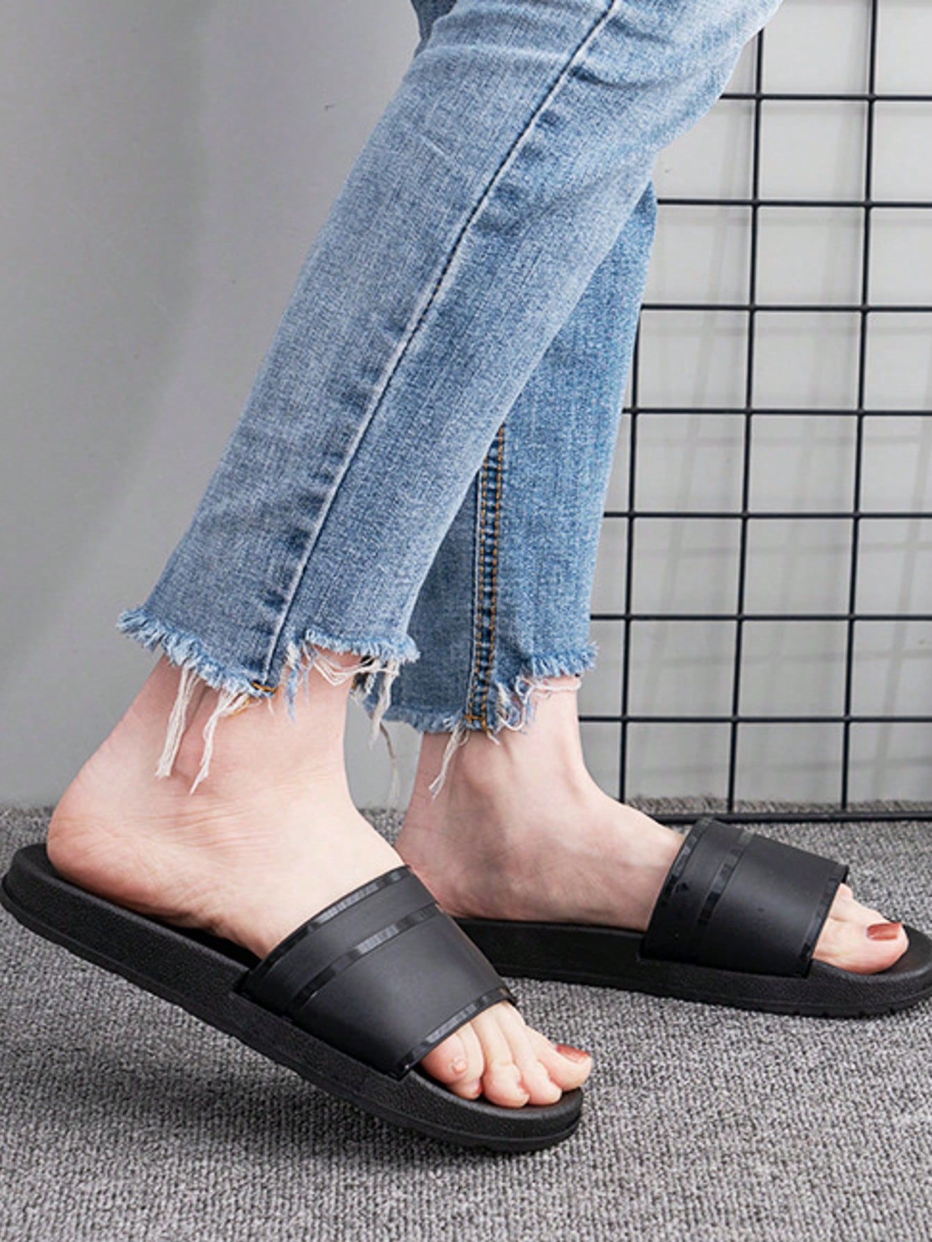 Lightweight Comfortable Indoor Slipper for Everyday Use - Bliss Collection 688