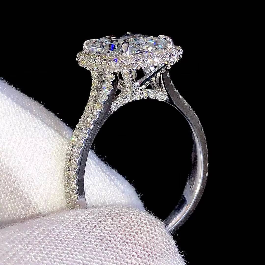Radiant Cut Moissanite Engagement Ring for Women 925 Sterling Silver Halo Setting VVS Diamond Gold Plated Wedding Jewelry