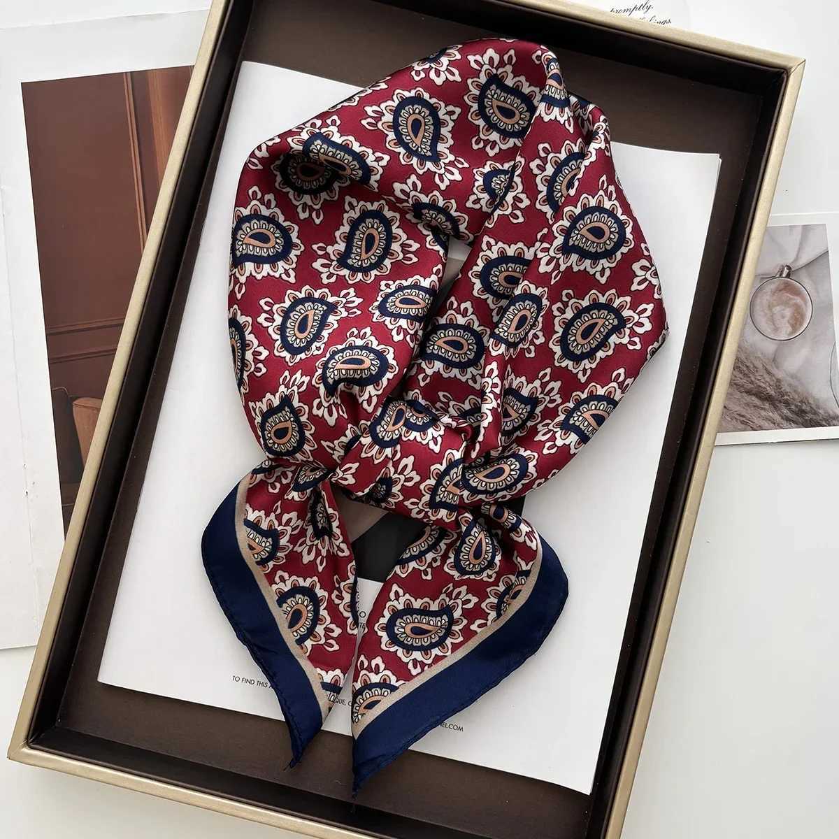 Elegant ral Print Square Scarf Wen Soft Satin Horse Haiand Neckerchief Off Hijab band Foard Bag Ribbons Gift Y251024