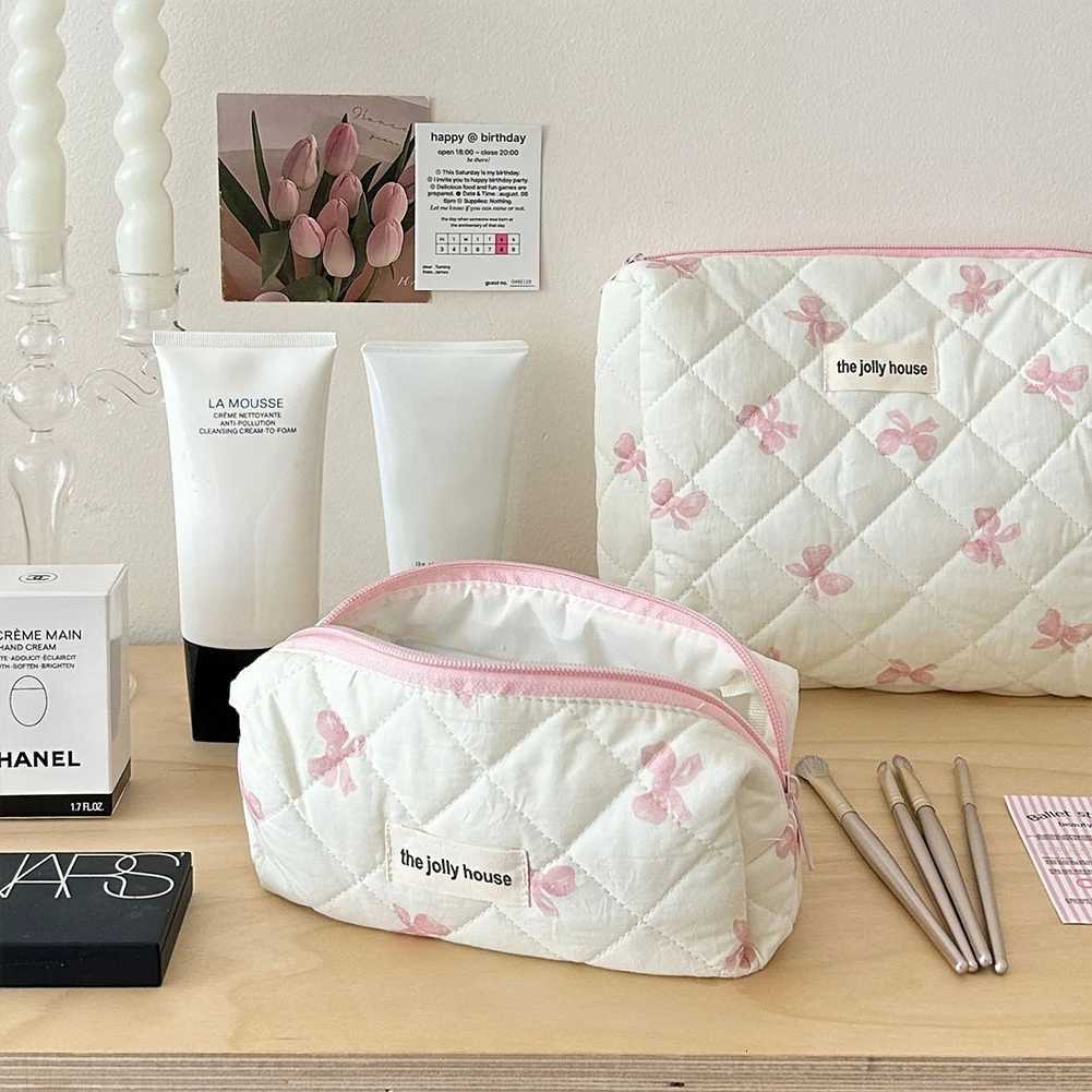 Cute Bow Toiletry Bag with Zipper Makeup Organizer Storage Bag Cotton Quilted Cosmetic Organizer Case for Women and GirlsT251024