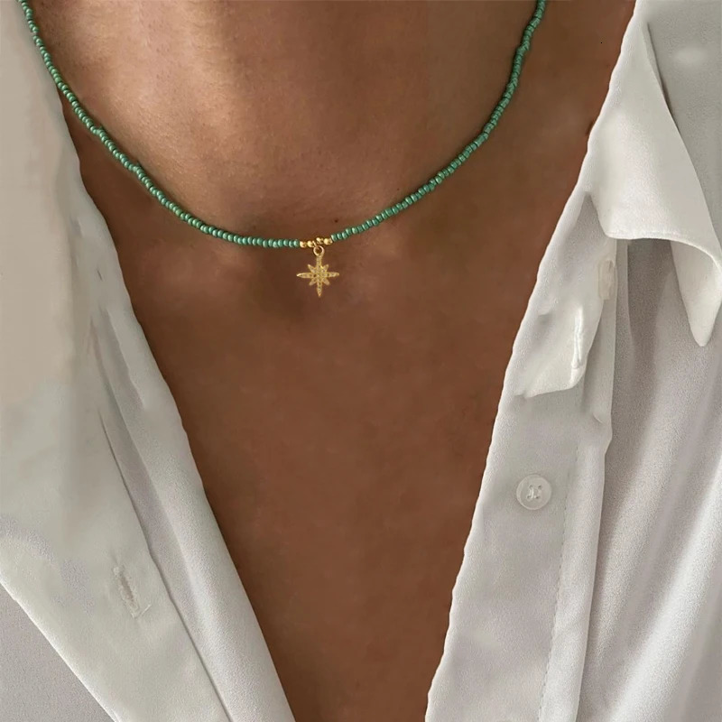 The latest Small Fresh Green Stone Beaded Necklace Copper Alloy Bigeville Eye Pendant Decoration Women Gilrs Birthday Gift 251016