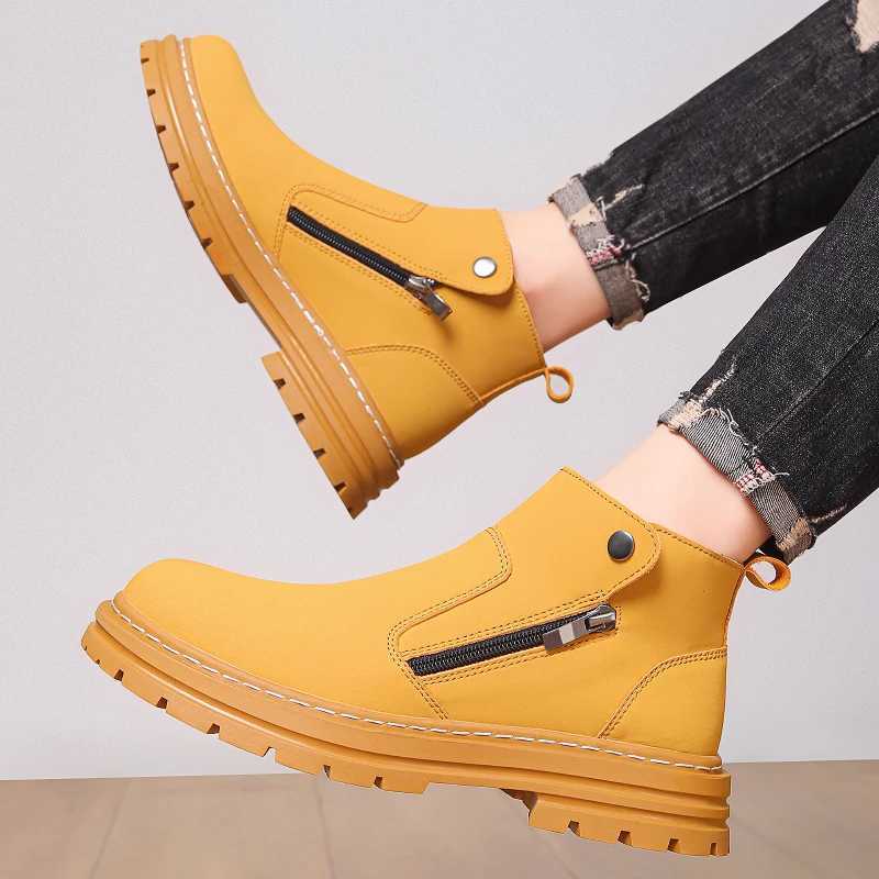 Genuine Leather Mens Chelsea Boots Side Zipper Man Business Shoes Fashion Men Ankle Boots Winter Plush Snow Botas High Top Shoes W251024