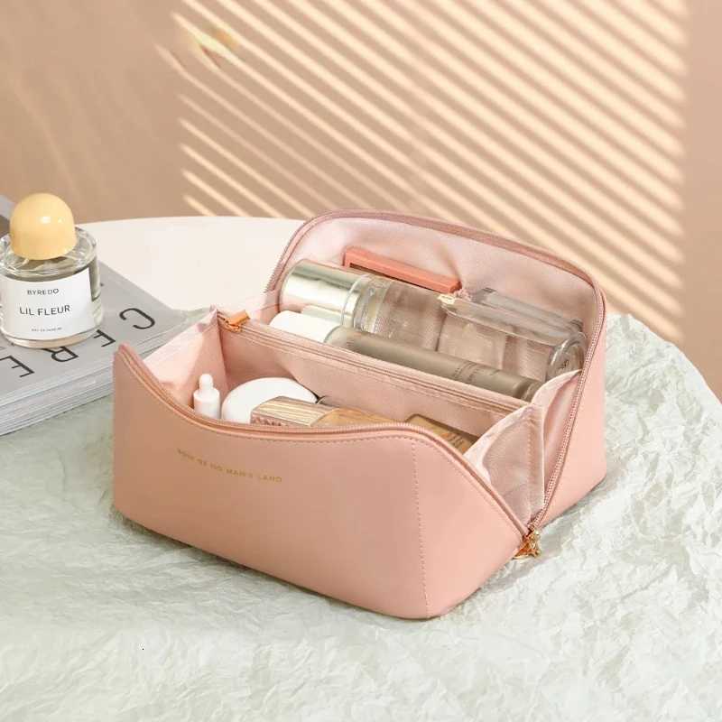 Large Capacity Cosmetic Bag Cosmetic Storage Bag PU Leather Portable Travel Toiletry Bag Women Cosmetic Bag Toiletries OrganizerT251024