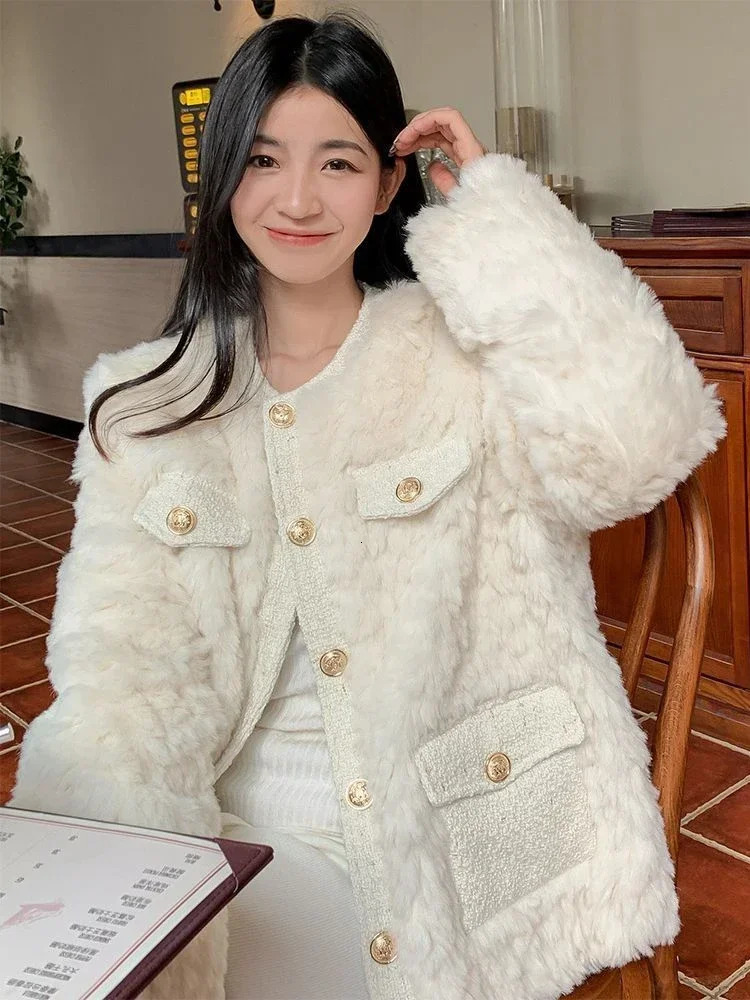 Korean Style Lamb Wool Jackets Women Autumn Winter Thick Warm Faux Fur Patchwork Coats Ladies White Long Sleeve Plush Outwear 251021