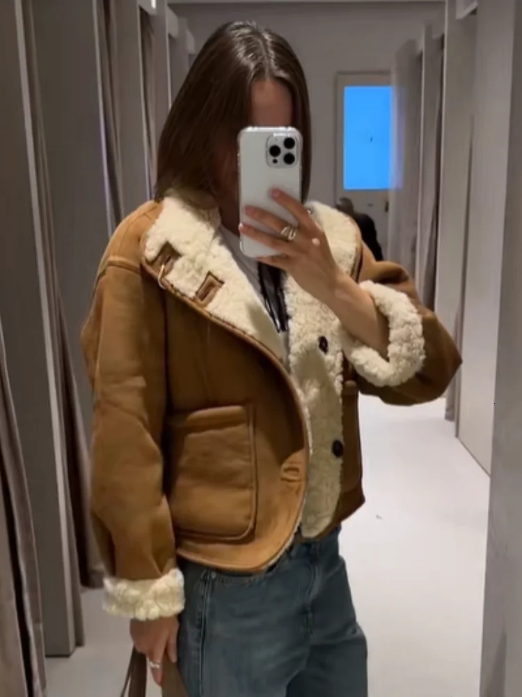 Casual Reversible Lamb Wool Coat Women Stand Collar Single Breasted Pocket Loose Short Warm Jacket Lady Commute Office Jackets 251021