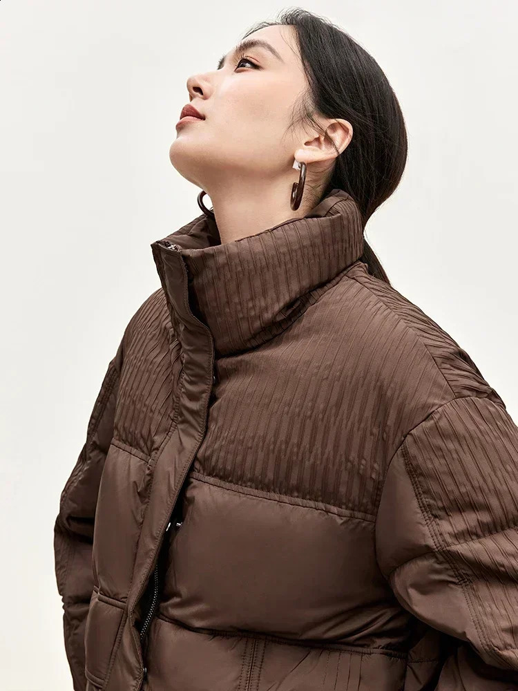 SENTUBILA Womens Cropped Down Coat Winter Warm Puffer Jacket 90 White Duck Down Stand Neck Solid Outerwear W44Y56273 251023